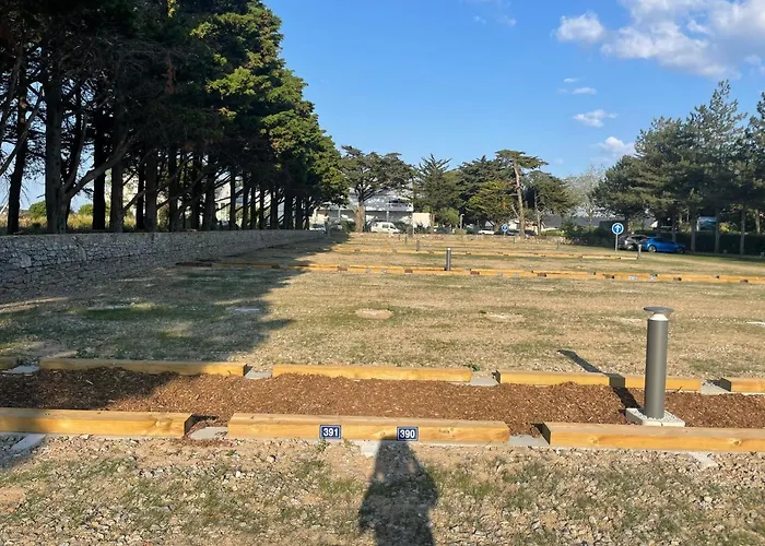 Face , Piscine Privee Et * Le Croisic