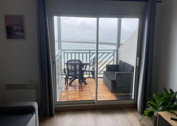 Face , Piscine Privee Et * Le Croisic