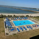 Face , Piscine Privée Et Le Croisic