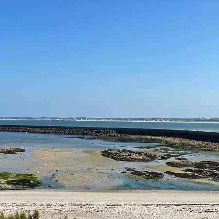 Face , Piscine Privee Et