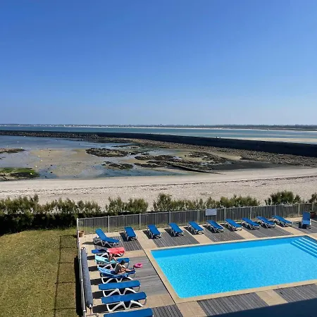 Face , Piscine Privee Et *