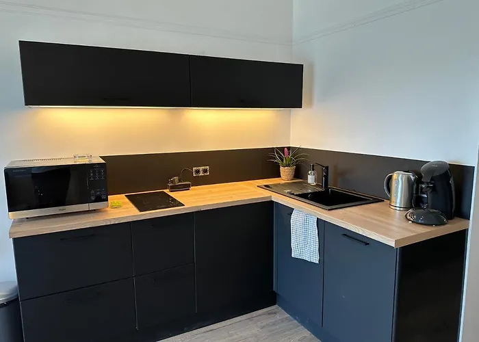 Face , Piscine Privee Et *