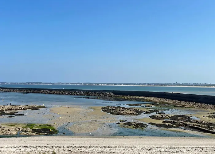 Face , Piscine Privee Et